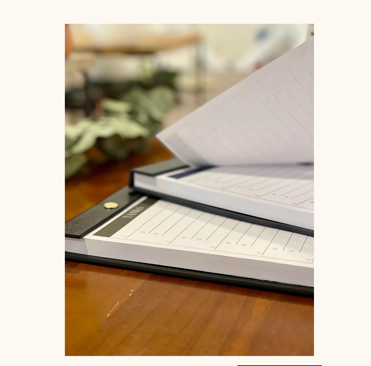 Mika Desk Planner